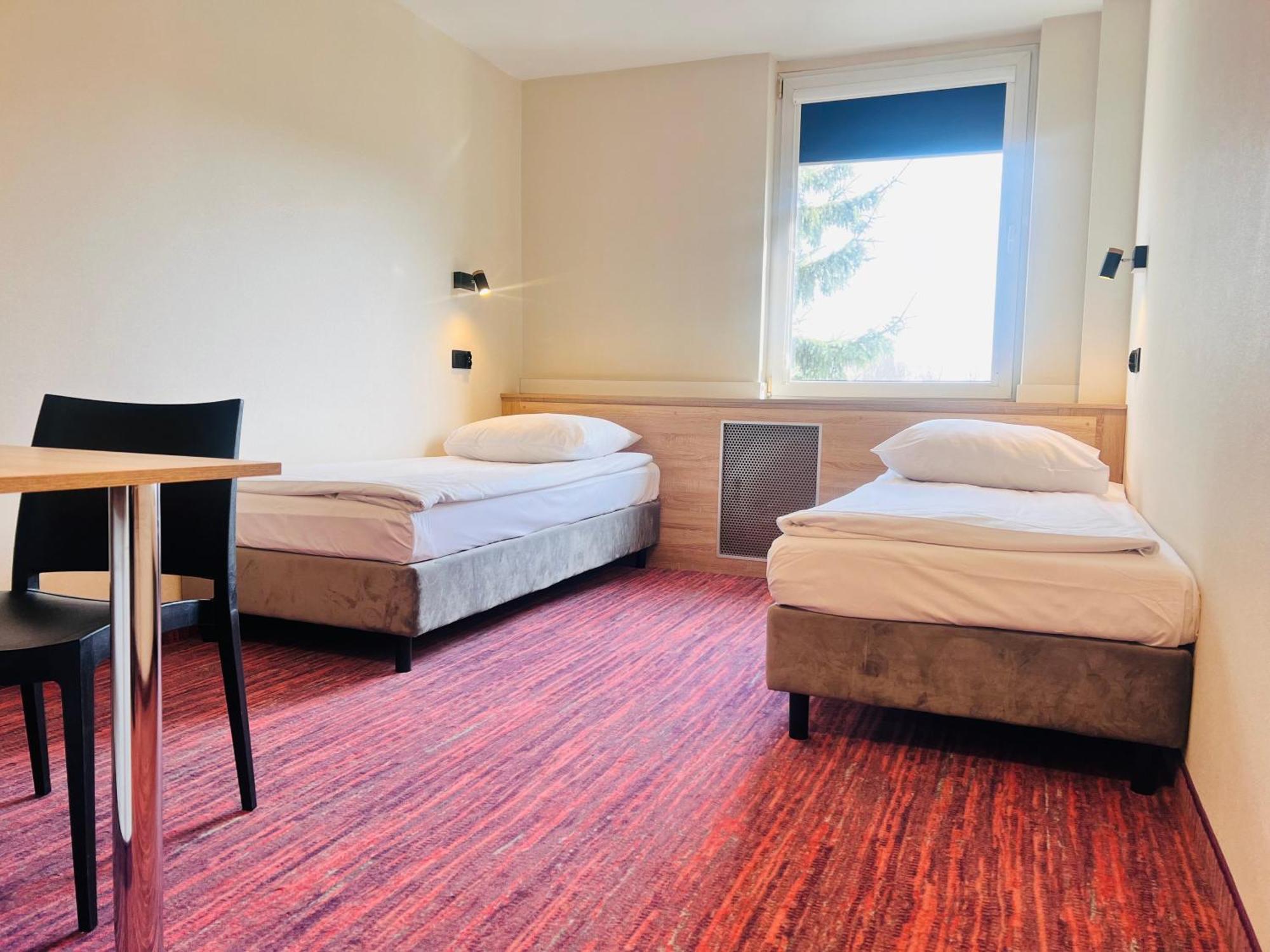 Hotel Rok คราคูฟ ภายนอก รูปภาพ