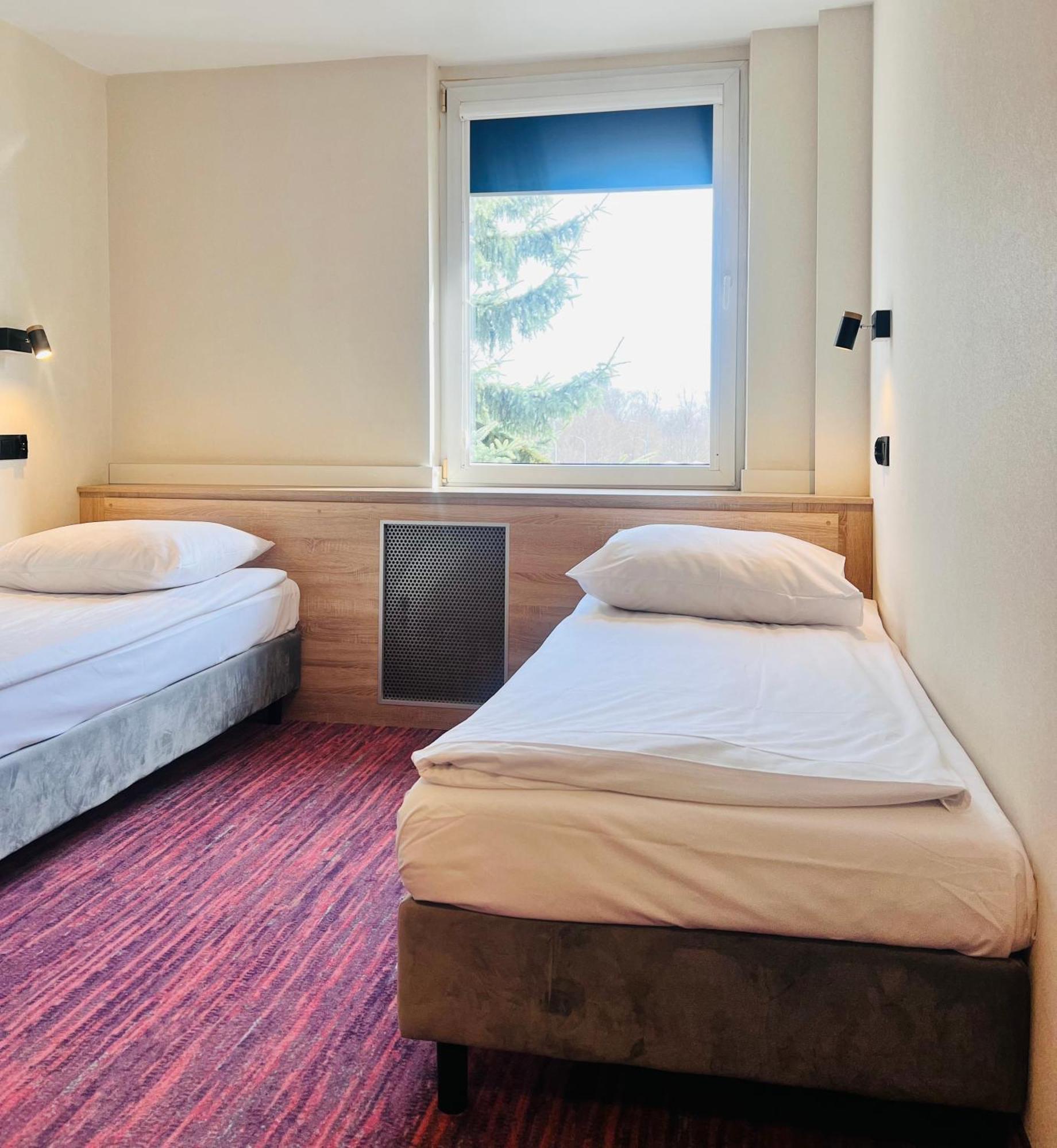 Hotel Rok คราคูฟ ภายนอก รูปภาพ